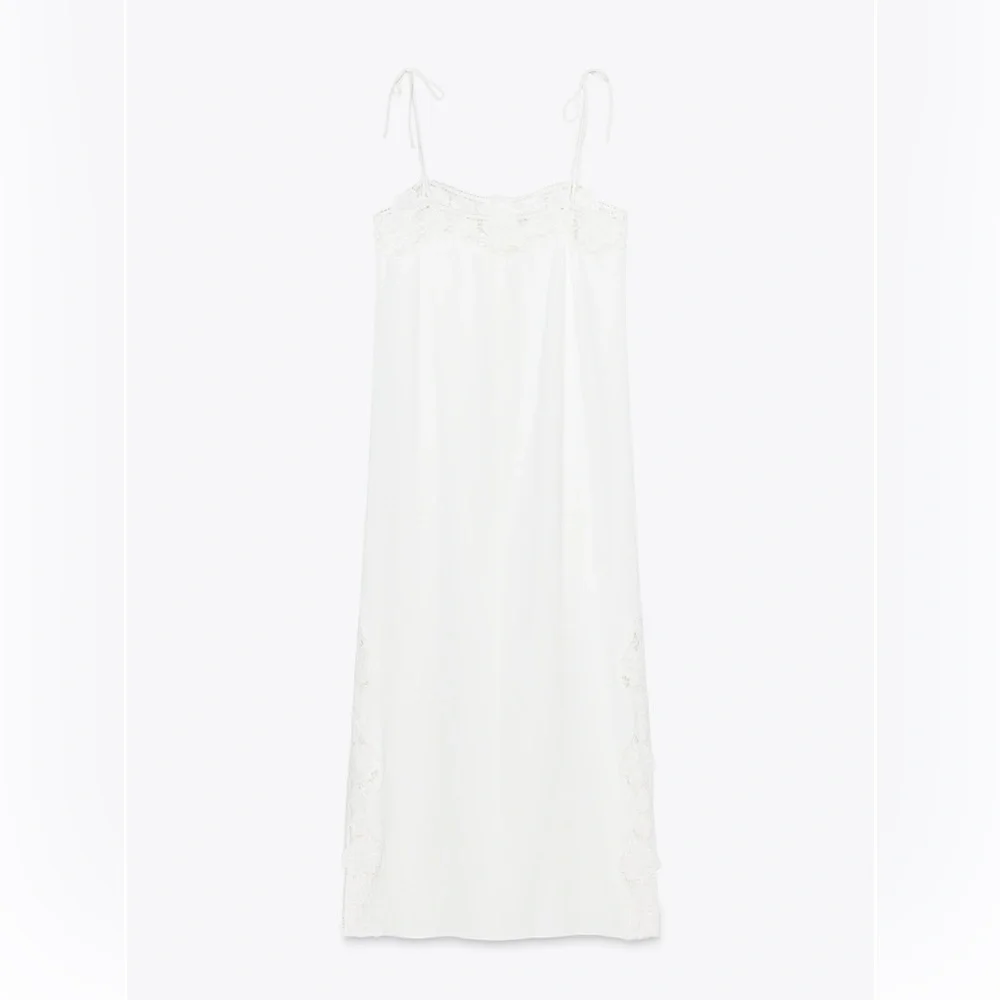 Zara White Maxi Dress with Lace Details - Picture 11 of 13